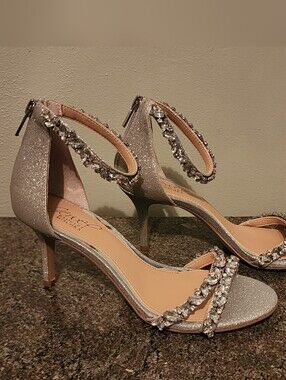 New W/O Box Jewel Badgley Mischka Heels